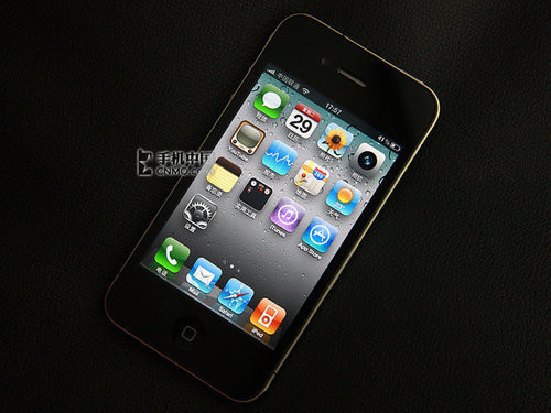 港版iPhone 4现货超值购 苹果人气不灭 