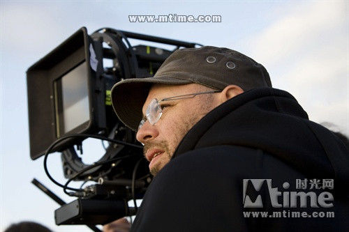 《飓风营救2》的导演奥利维尔·米加顿。