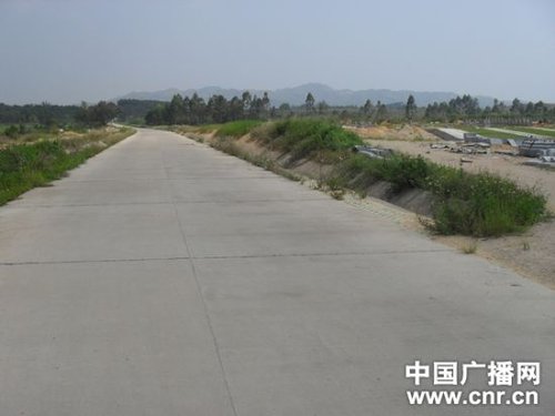 6个自然村通行几百年道路被划入公墓山