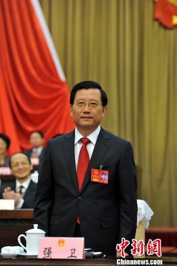 图为23日上午，强卫选举为江西省第十二届人大常委会主任。 刘占昆 摄