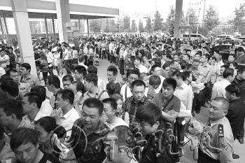 合肥加油站销售劣质汽油 千辆汽车受损“趴窝”
