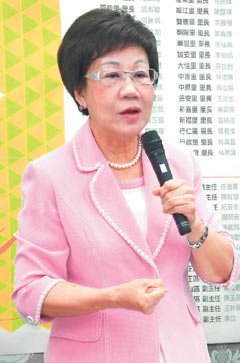 吕秀莲将参选台北市长 竞争对手“略感意外”