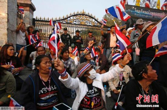 泰国将对示威者清场 反对派领导人要求军方保护