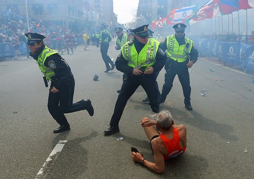 波士顿马拉松赛爆炸