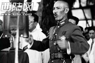 1948年，辽沈战役决战前，蒋介石在一次会议上曾扼腕叹息道：“林彪，我要表扬他，他是黄埔军校最优秀的将军，因为他把他的学长和教官都打败了。我这个校长失职啊