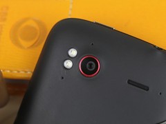 HTC Sensation XE 黑色 摄像头