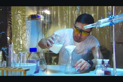 电视剧情节引化学生吐槽 “这也叫化学实验？”